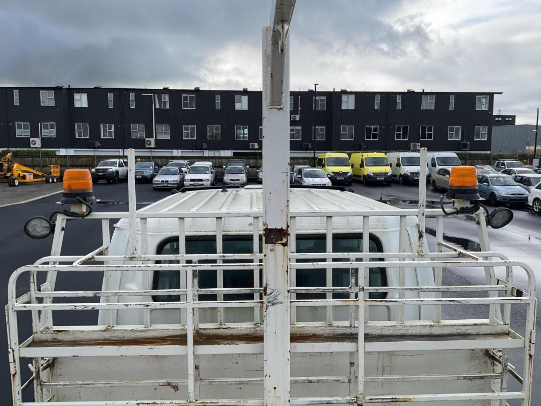 Photo '22' of Isuzu NPR 400C Traffic Management Photo '22' of Isuzu NPR 400C Traffic Management