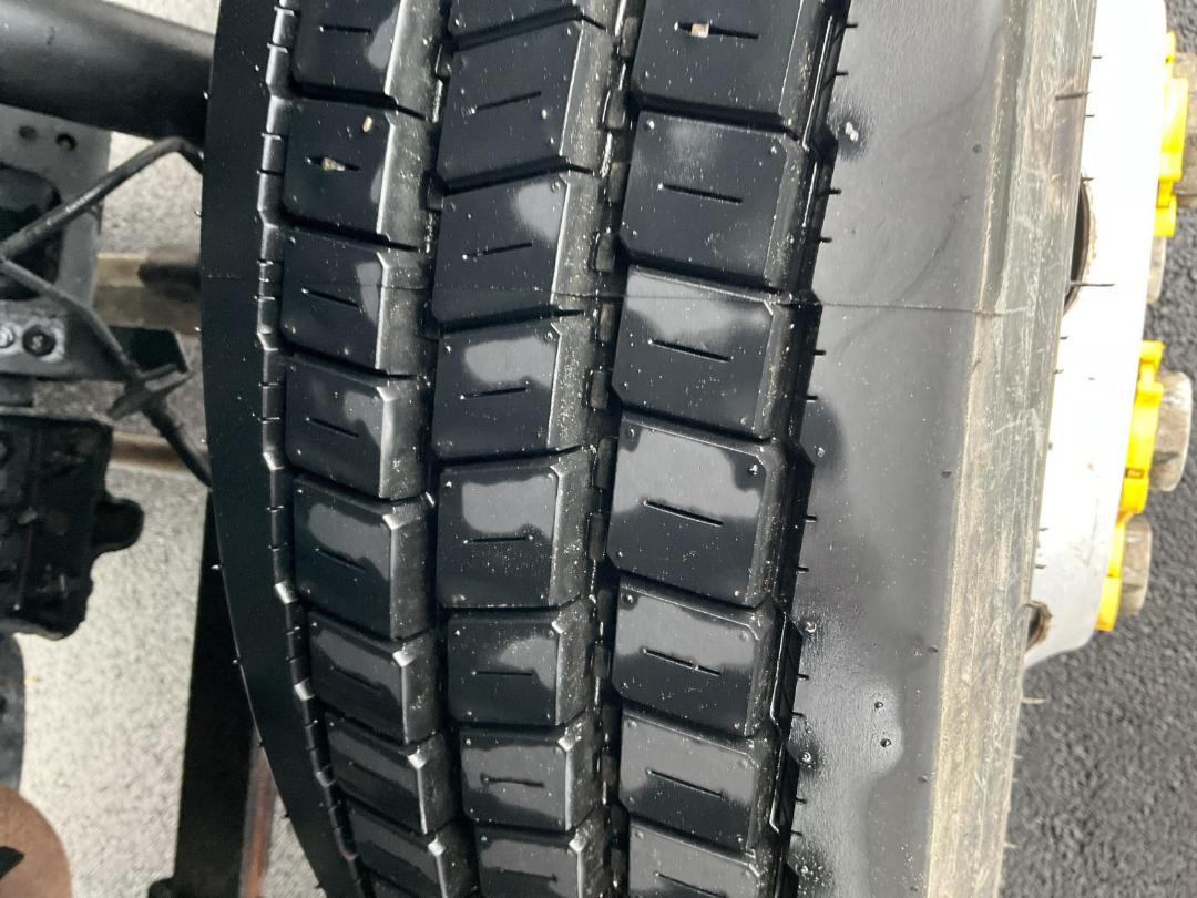 Photo '25' of Isuzu NPR 400C Traffic Management Photo '25' of Isuzu NPR 400C Traffic Management