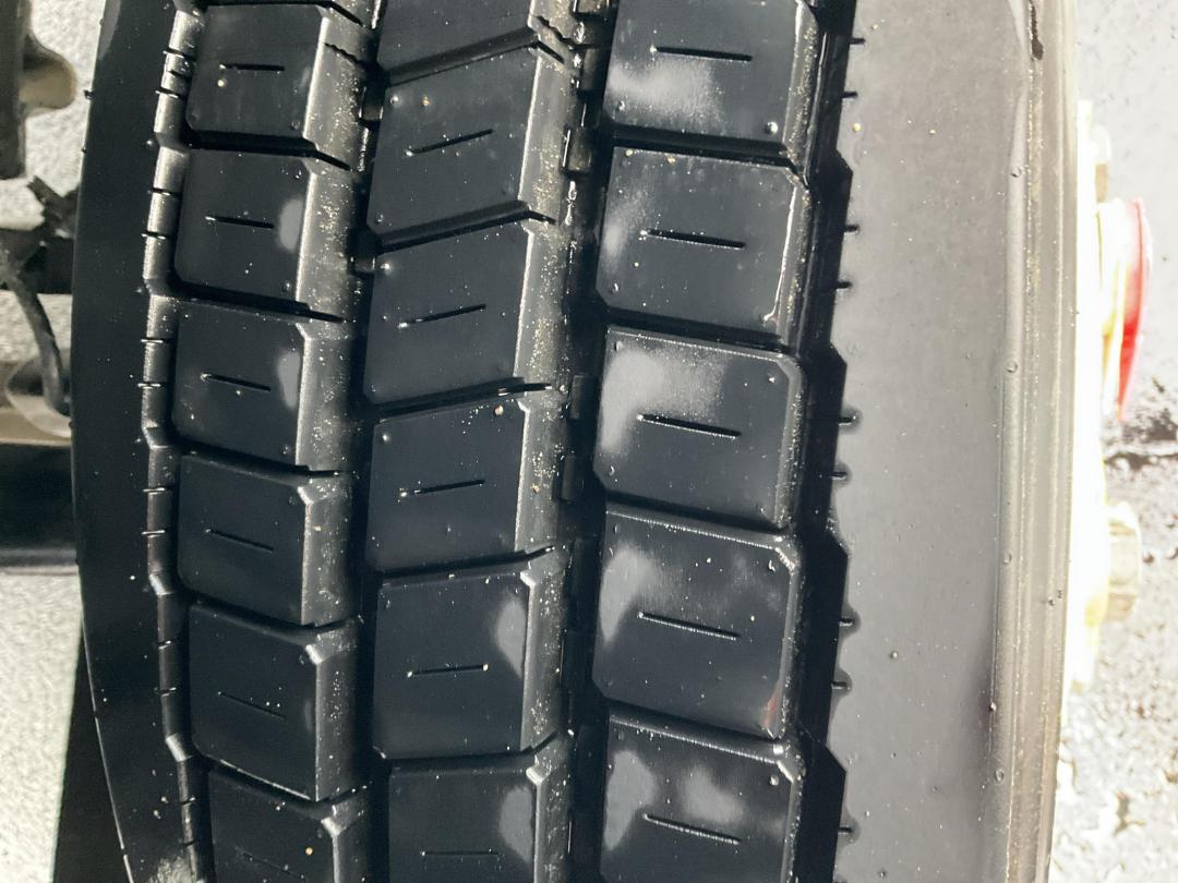 Photo '26' of Isuzu NPR 400C Traffic Management Photo '26' of Isuzu NPR 400C Traffic Management