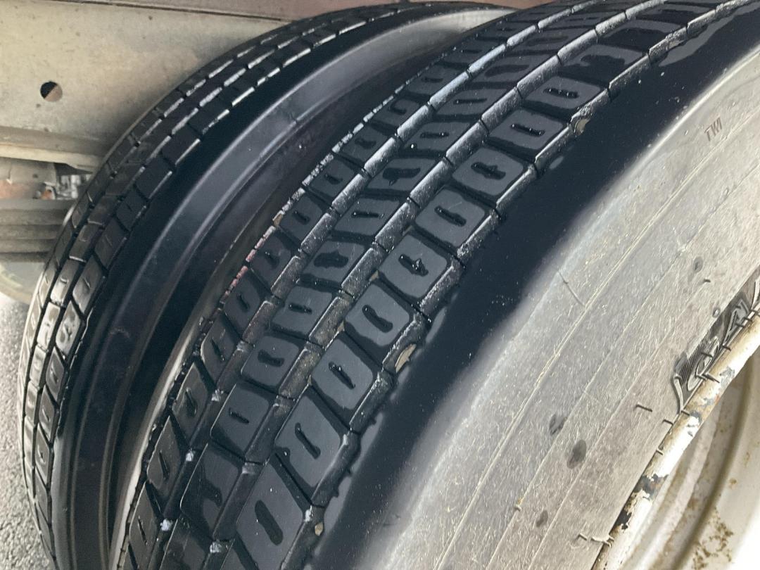 Photo '28' of Isuzu NPR 400C Traffic Management Photo '28' of Isuzu NPR 400C Traffic Management