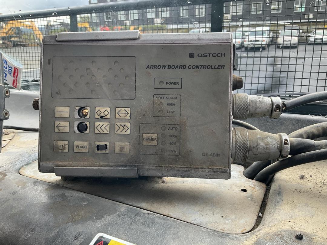 Photo '29' of Isuzu NPR 400C Traffic Management Photo '29' of Isuzu NPR 400C Traffic Management