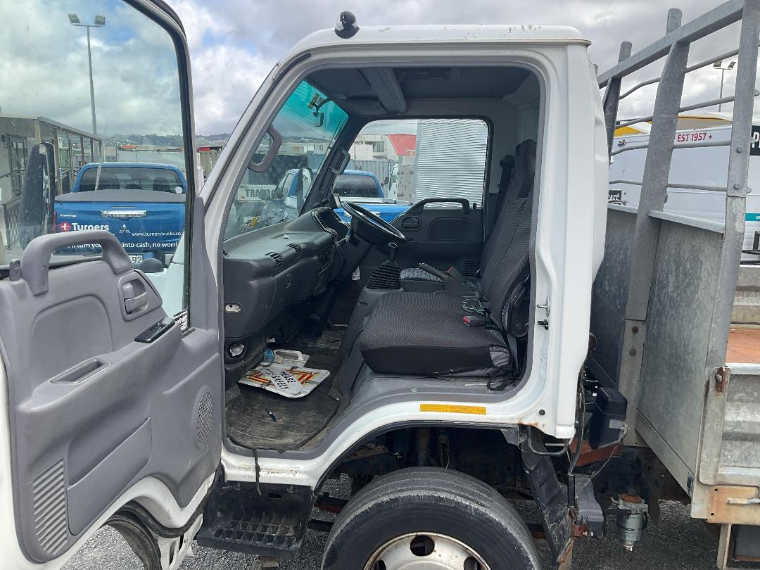 Photo '14' of Isuzu NPR 450M Flat Deck