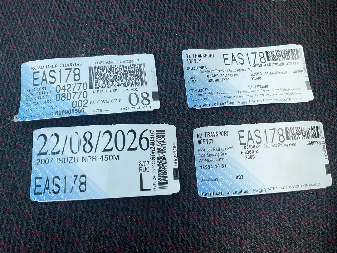 Photo '33' of Isuzu NPR 450M Flat Deck