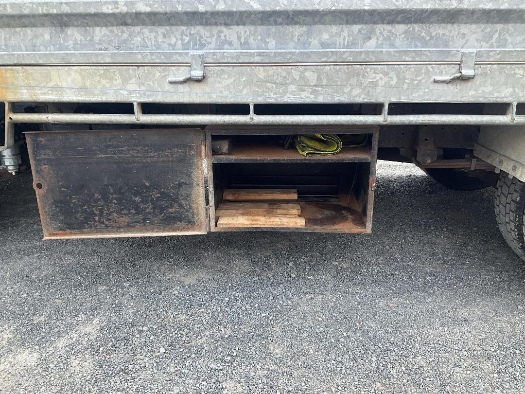 Photo '24' of Isuzu NPR 450M Flat Deck