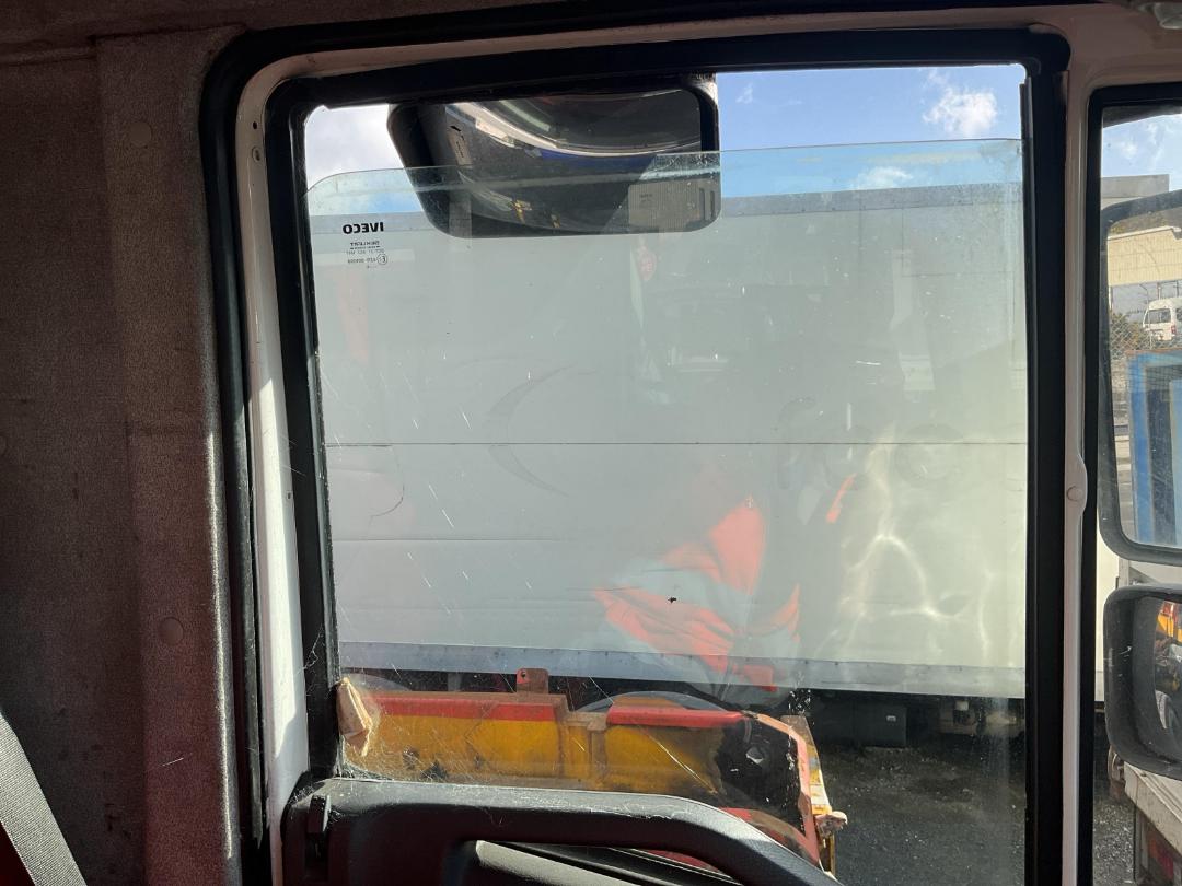 Photo '14' of Iveco Stralis 485 Flat Deck Photo '14' of Iveco Stralis 485 Flat Deck