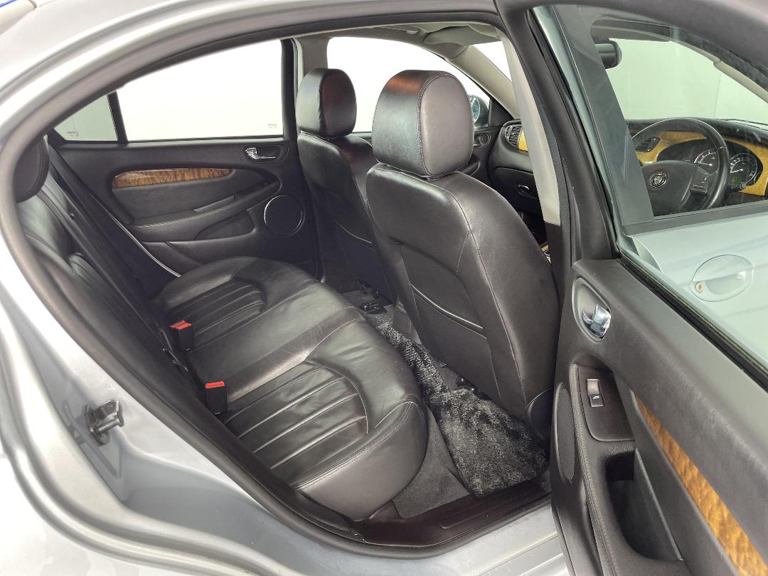 Photo '20' of Jaguar X-Type