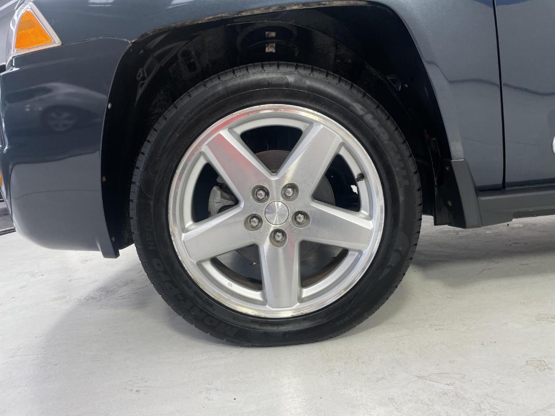 Photo '10' of Jeep Compass