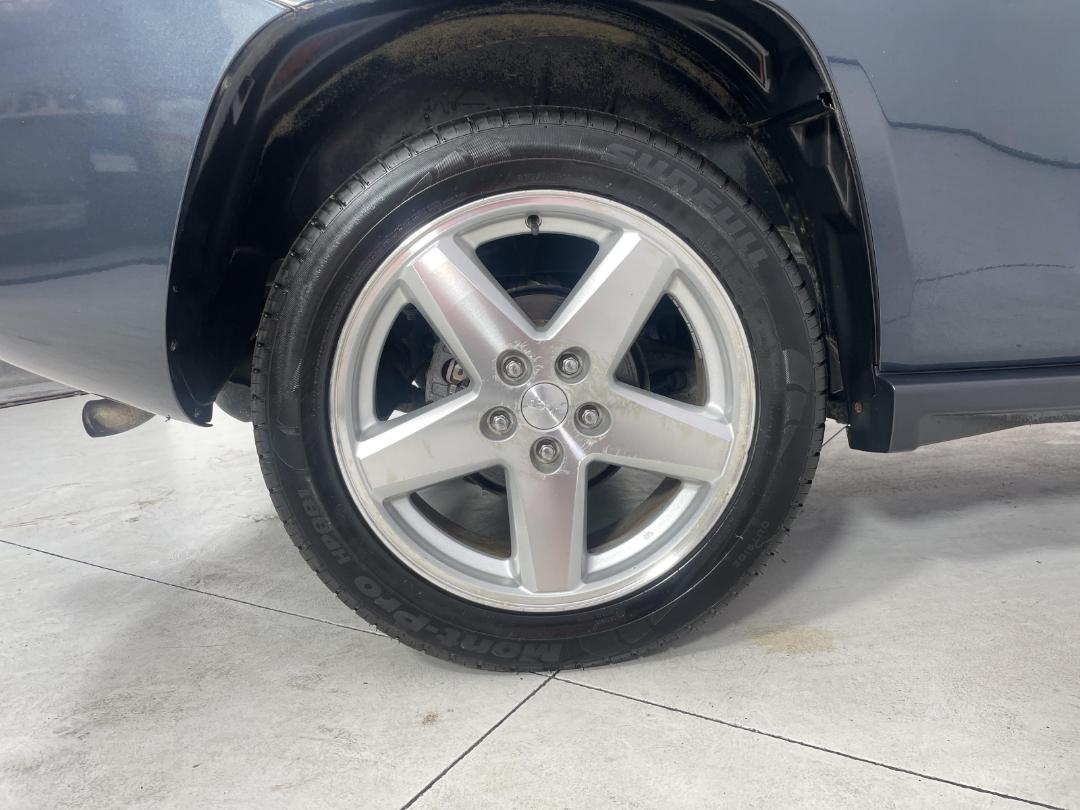 Photo '12' of Jeep Compass