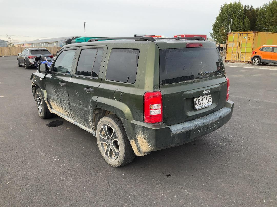 Photo '4' of Jeep Patriot