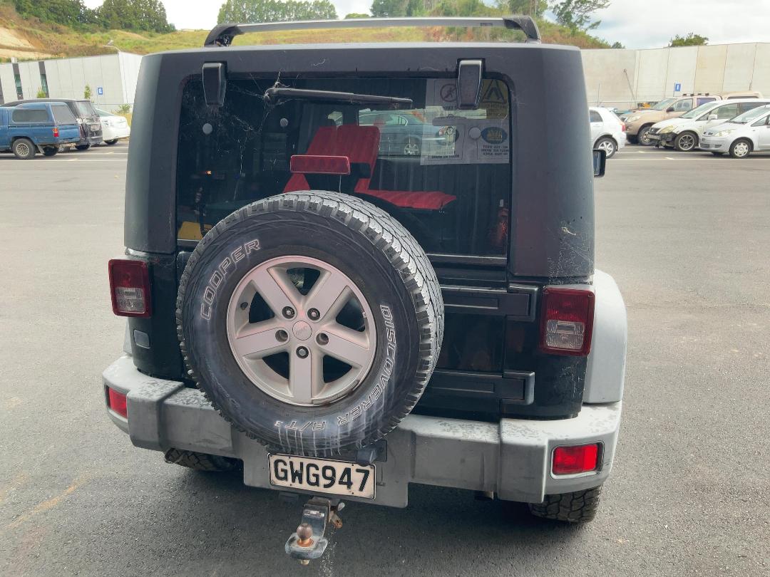 Photo '6' of Jeep Wrangler Sport