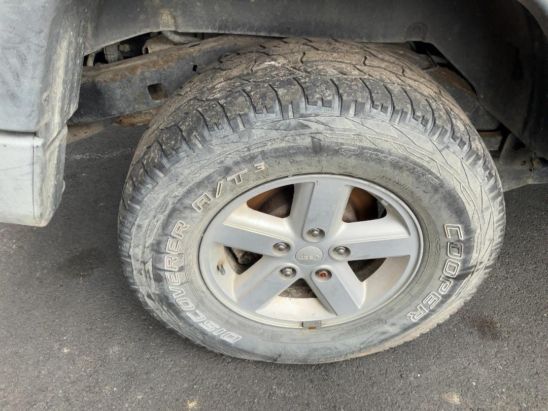 Photo '7' of Jeep Wrangler Sport