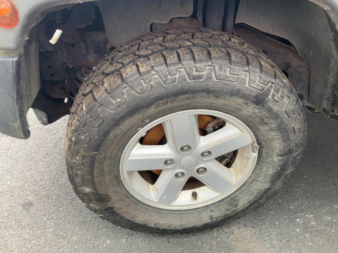 Photo '9' of Jeep Wrangler Sport