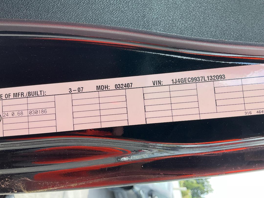 Photo '22' of Jeep Wrangler Sport