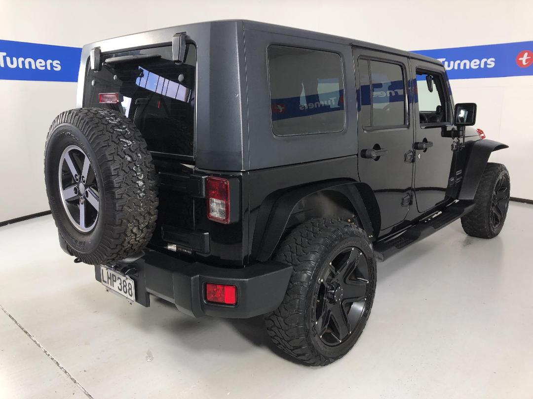 Photo '7' of Jeep Wrangler Photo '7' of Jeep Wrangler