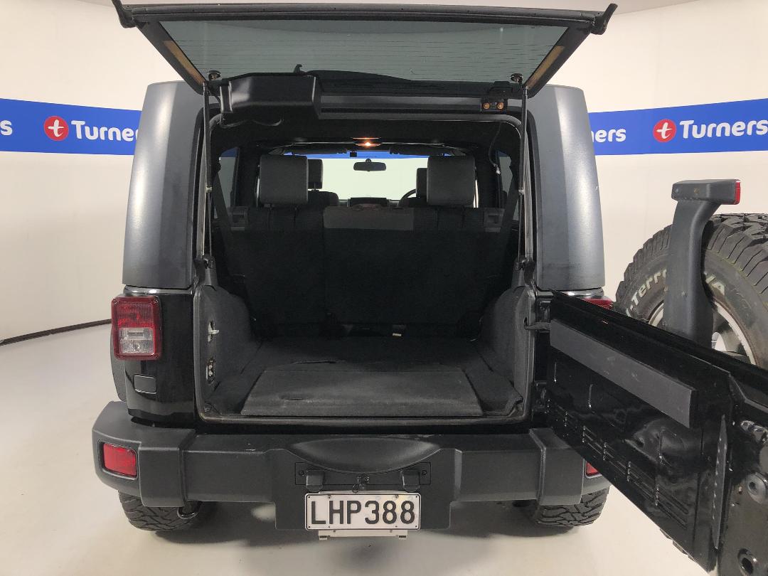 Photo '14' of Jeep Wrangler Photo '14' of Jeep Wrangler