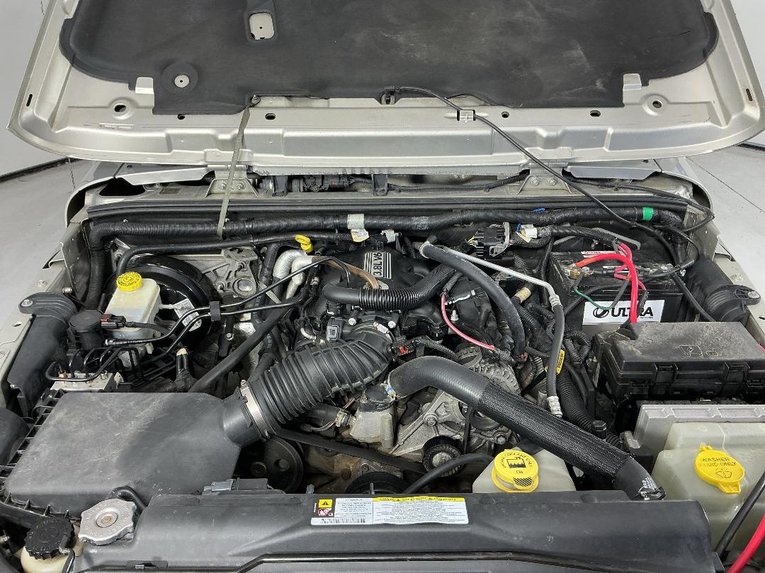 Photo '13' of Jeep Wrangler