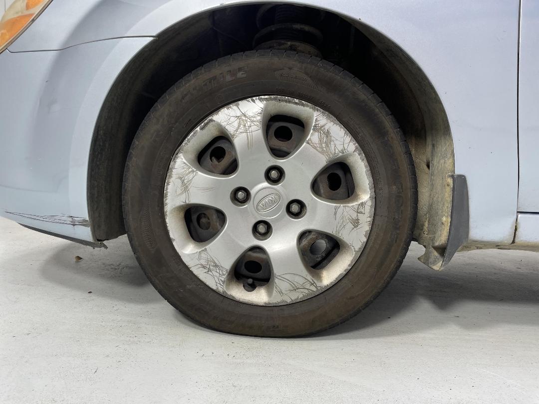 Photo '10' of KIA Cerato