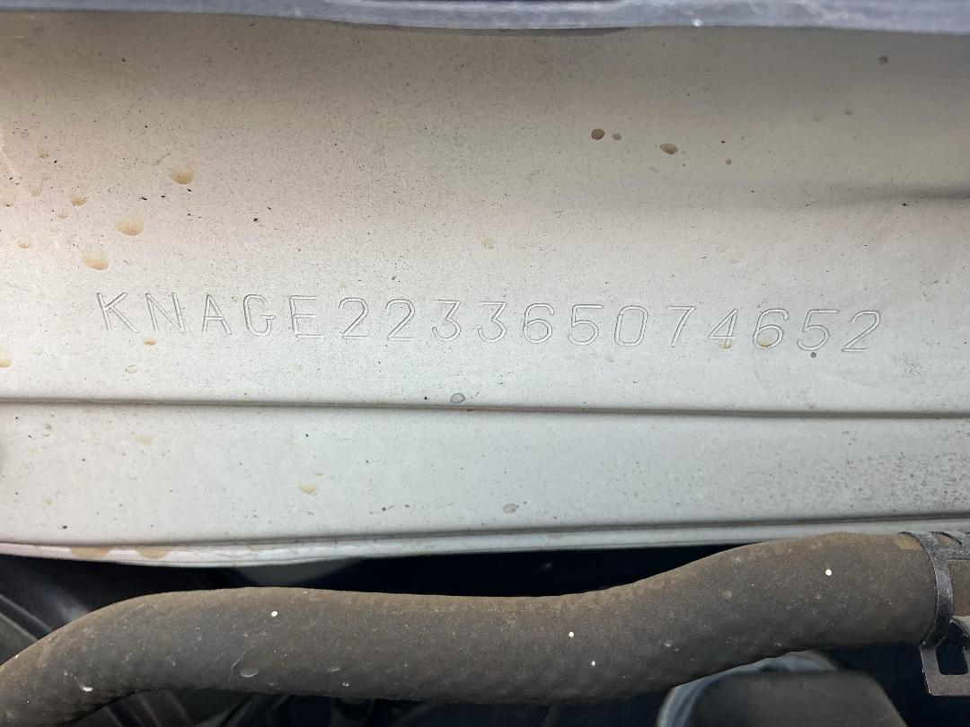 Photo '12' of KIA Magentis