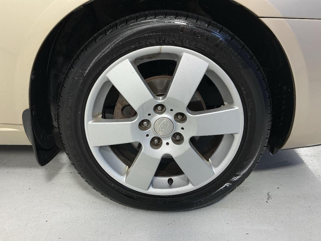 Photo '9' of KIA Magentis Photo '9' of KIA Magentis