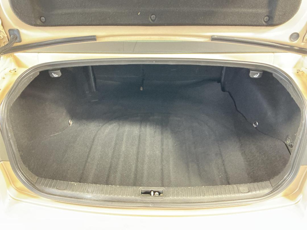 Photo '14' of KIA Magentis Photo '14' of KIA Magentis