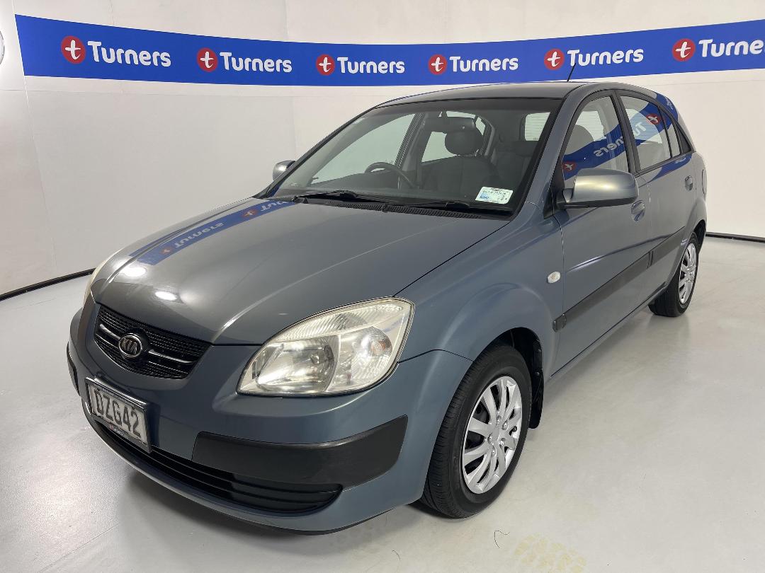 Photo '4' of KIA RIO Photo '4' of KIA RIO