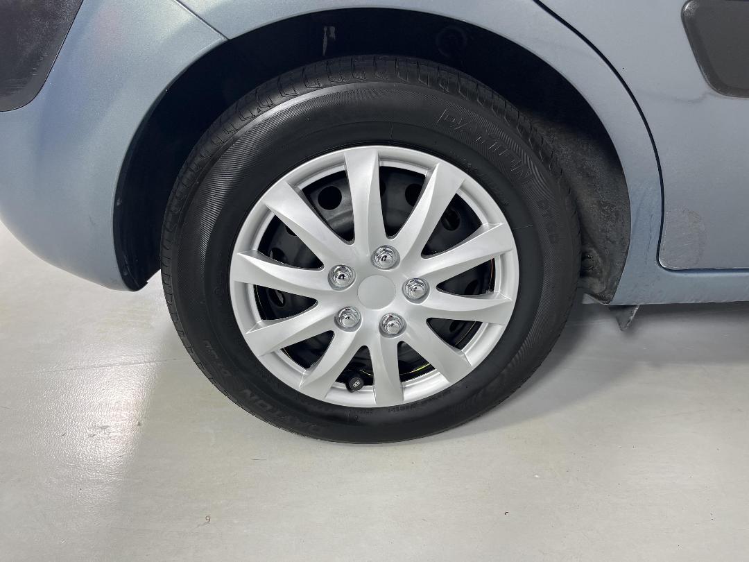 Photo '12' of KIA RIO Photo '12' of KIA RIO