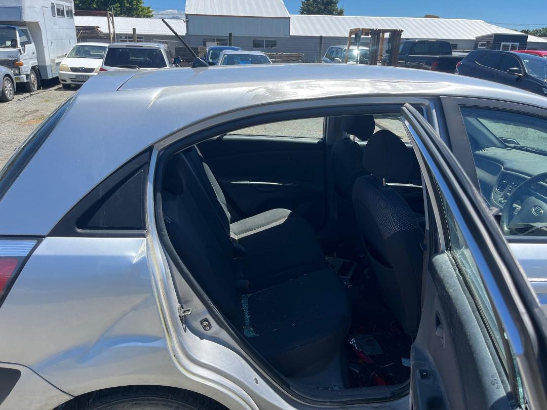 Photo '8' of KIA RIO Photo '8' of KIA RIO