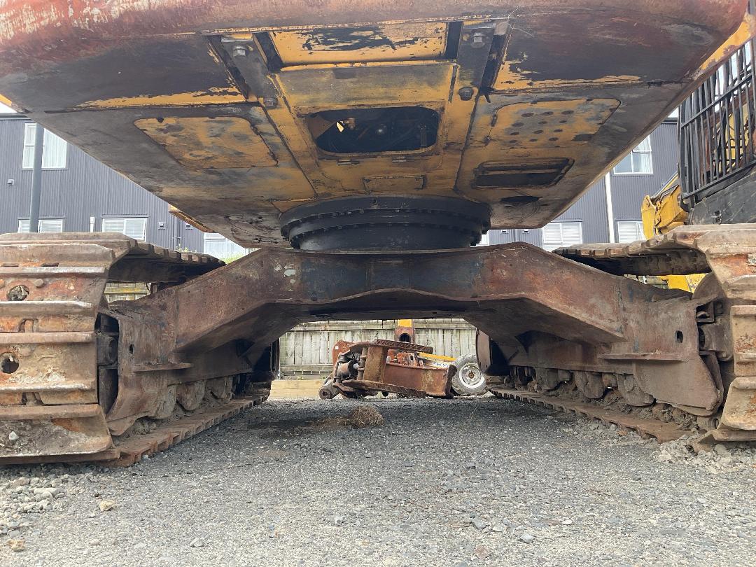 Photo '20' of Komatsu PC270-8 Excavator