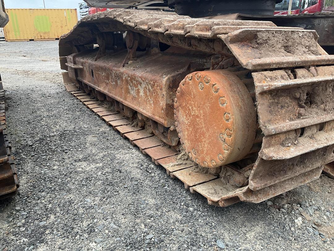 Photo '18' of Komatsu PC270-8 Excavator