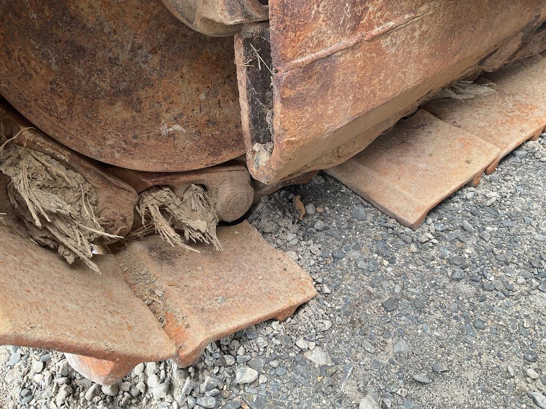 Photo '19' of Komatsu PC270-8 Excavator