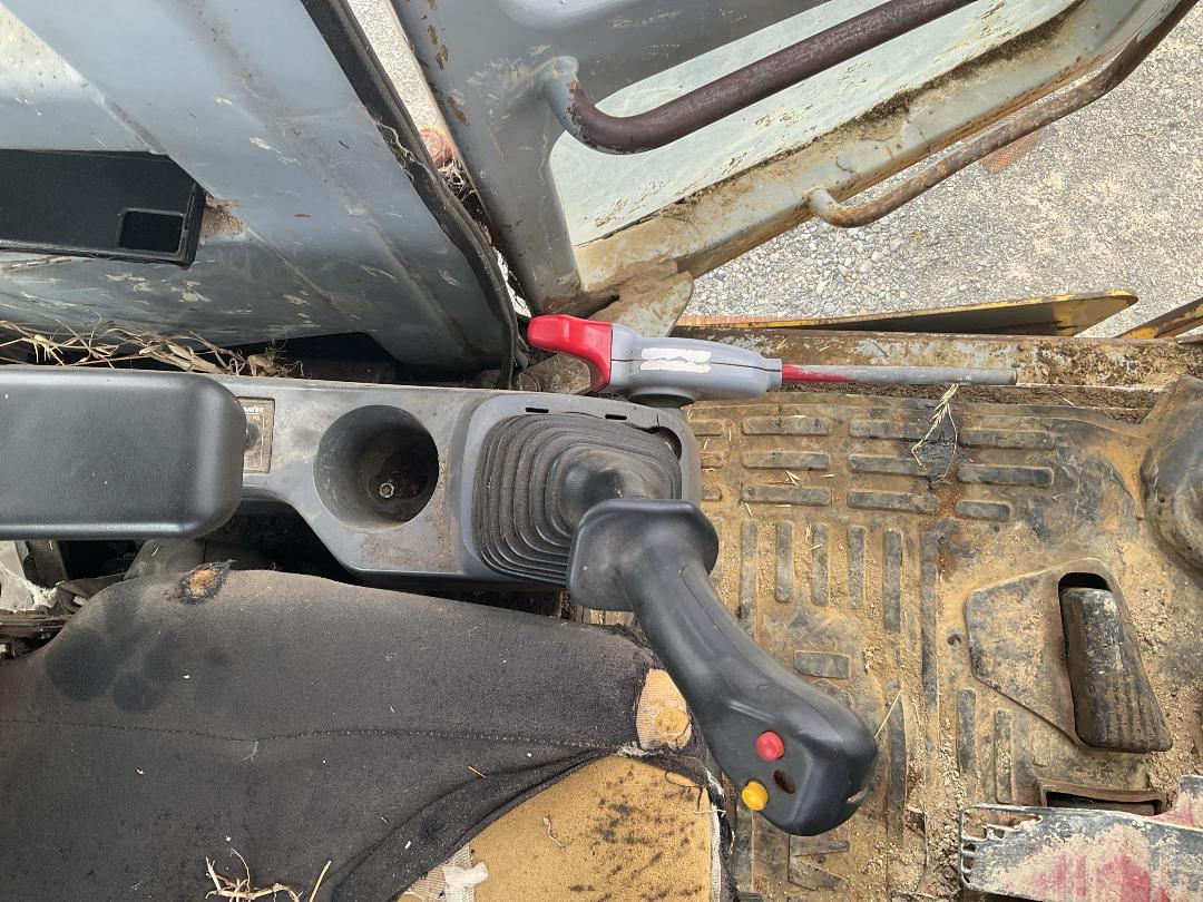 Photo '33' of Komatsu PC270-8 Excavator