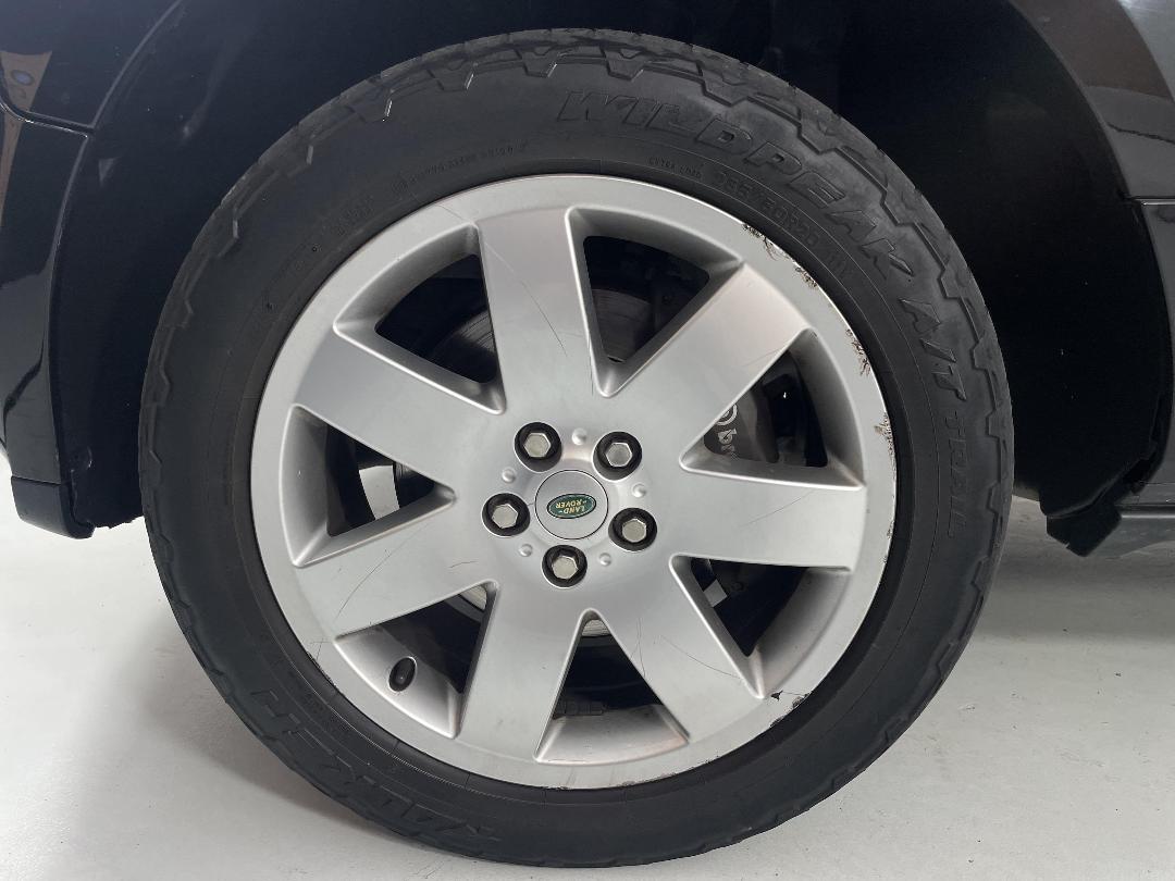 Photo '10' of Land Rover Range Rover Photo '10' of Land Rover Range Rover