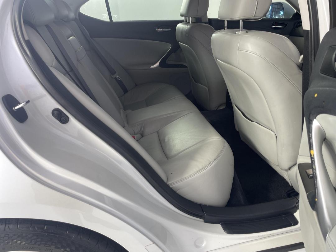 Photo '20' of Lexus IS250 Photo '20' of Lexus IS250