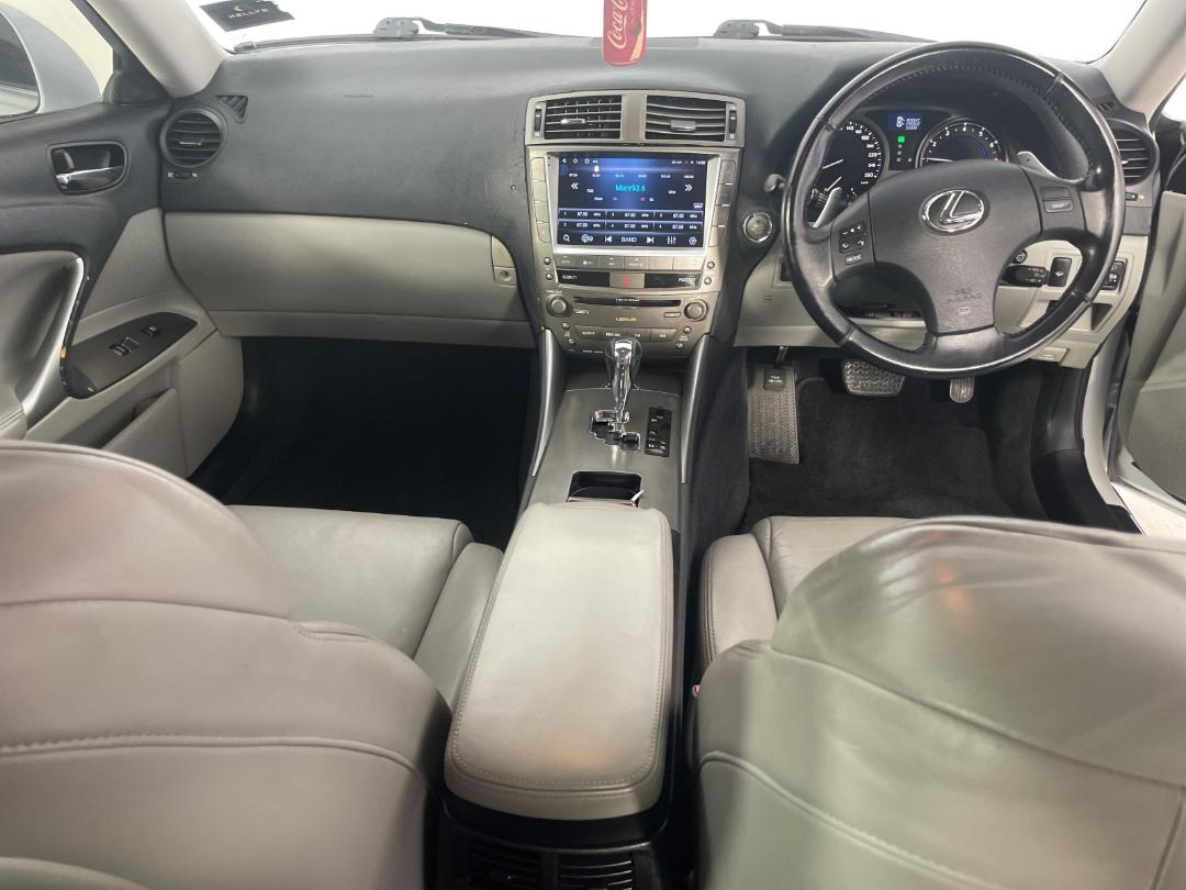 Photo '17' of Lexus IS250 Photo '17' of Lexus IS250