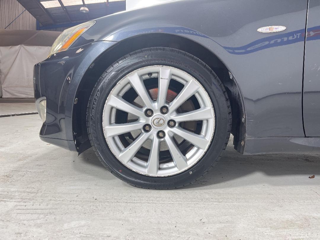 Photo '10' of Lexus IS250 Photo '10' of Lexus IS250