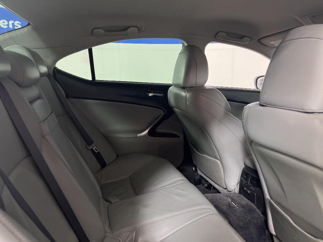 Photo '20' of Lexus IS250 Photo '20' of Lexus IS250