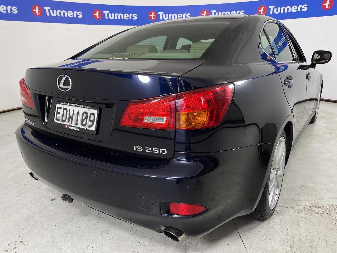 Photo '7' of Lexus IS250