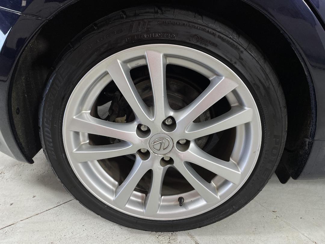 Photo '12' of Lexus IS250