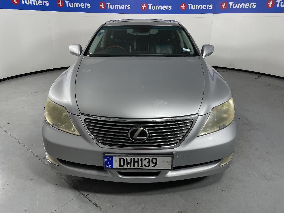 Photo '2' of Lexus LS460 Photo '2' of Lexus LS460