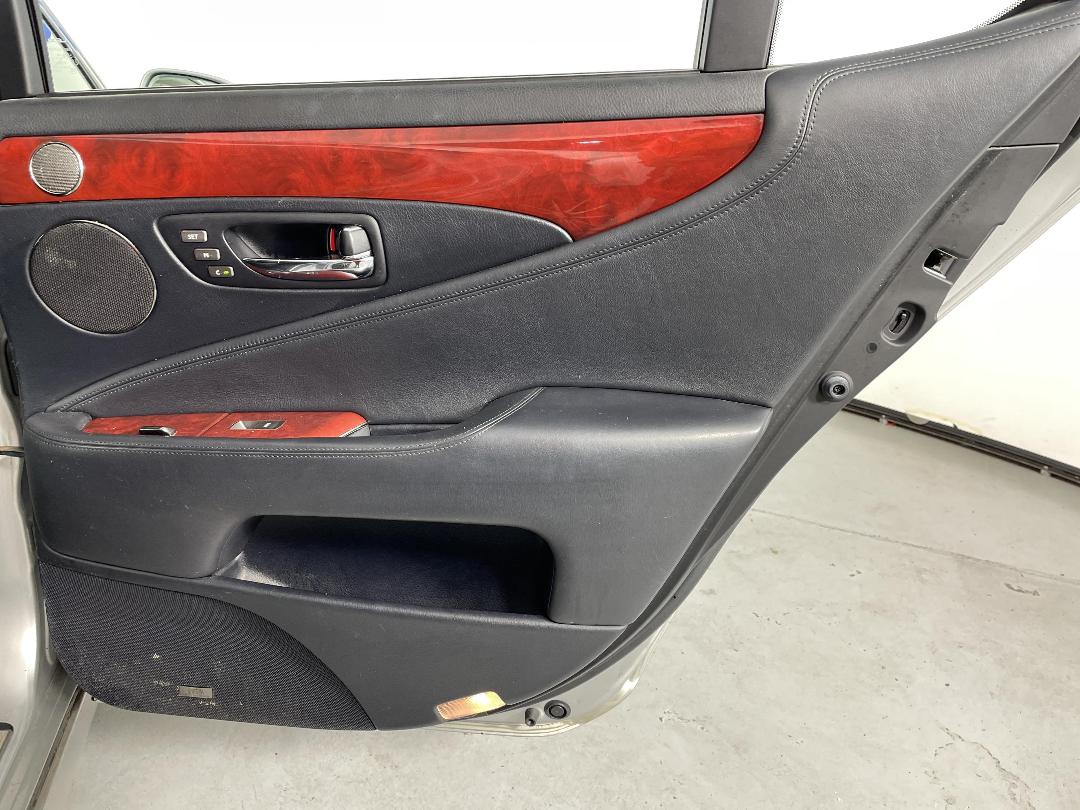 Photo '19' of Lexus LS460 Photo '19' of Lexus LS460