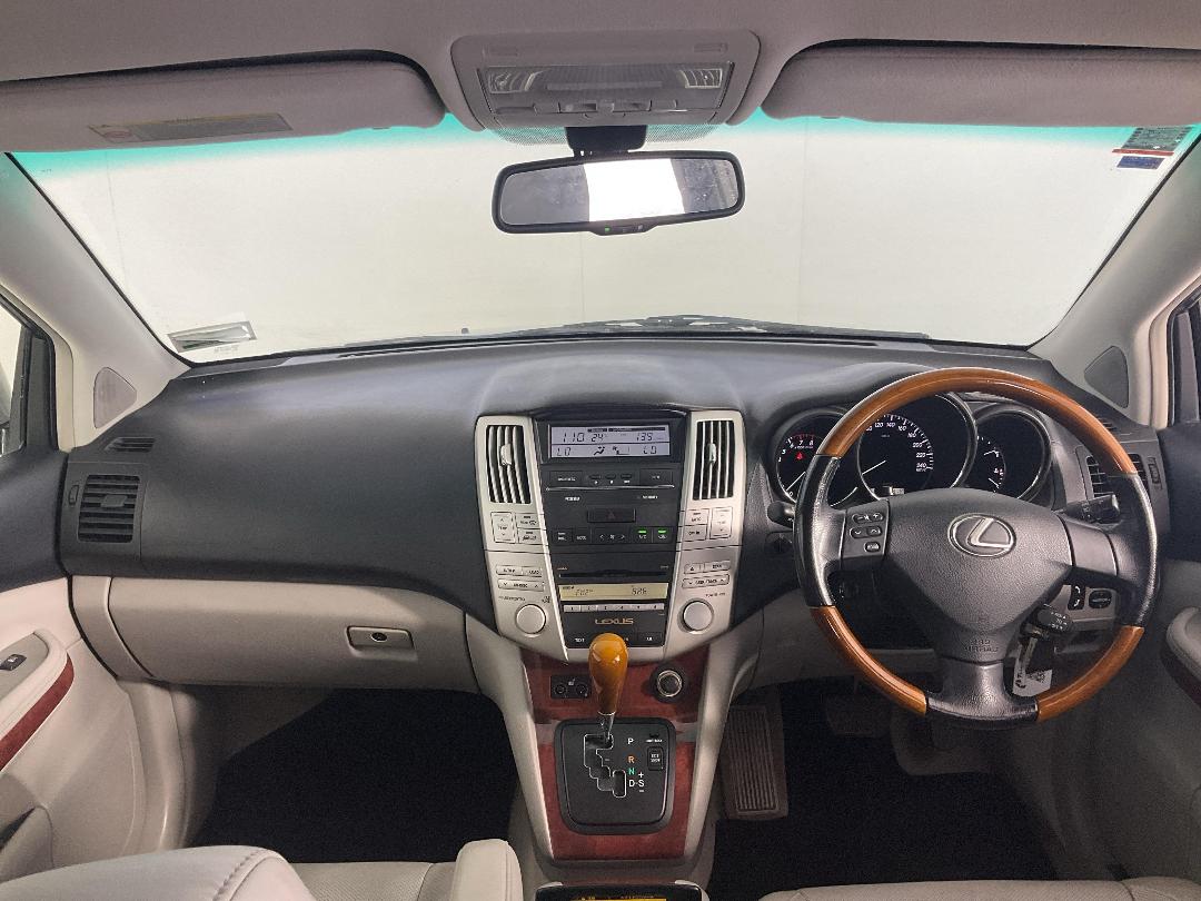 Photo '17' of Lexus RX350