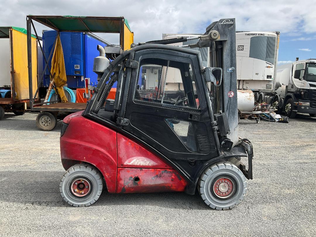 Photo '7' of Linde H30D LN-H30D Forklift Photo '7' of Linde H30D LN-H30D Forklift