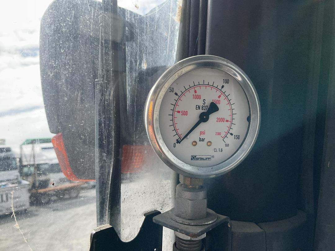 Photo '16' of Linde H30D LN-H30D Forklift Photo '16' of Linde H30D LN-H30D Forklift