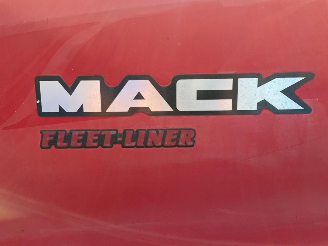 Photo '23' of MACK FLEETLINER Logger