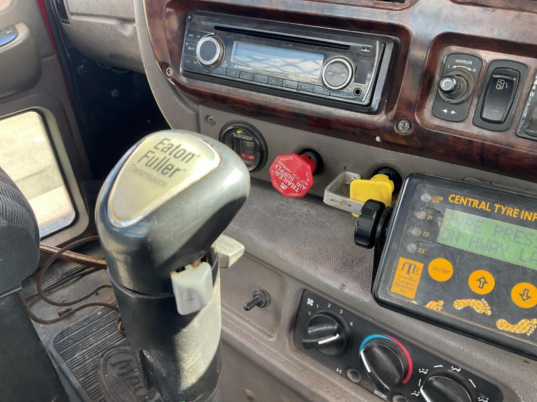 Photo '20' of MACK FLEETLINER Logger