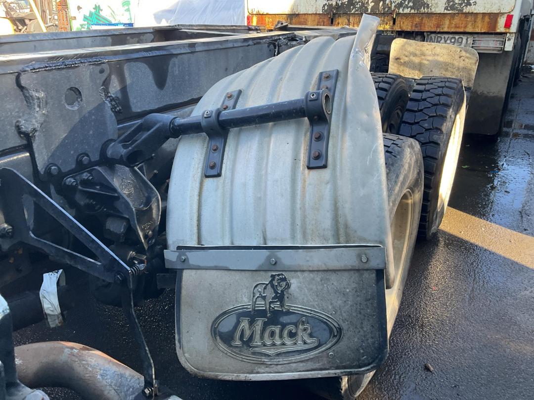 Photo '29' of MACK QANTUM Tipper