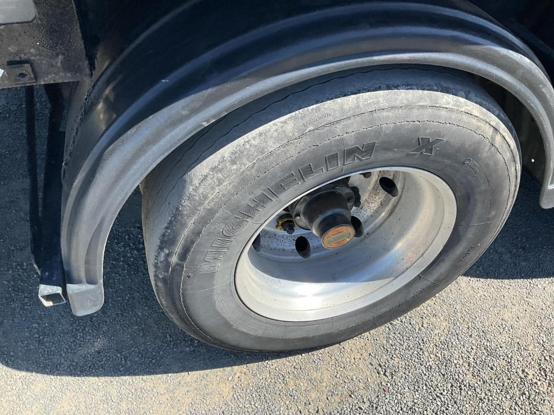 Photo '29' of Maxicube BTrain Curtain/Chiller B-Train