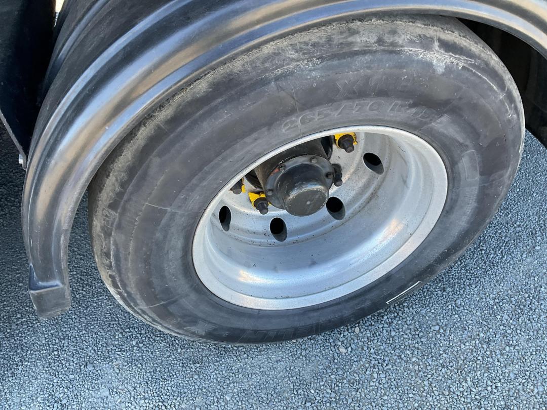 Photo '37' of Maxicube BTrain Curtain/Chiller B-Train