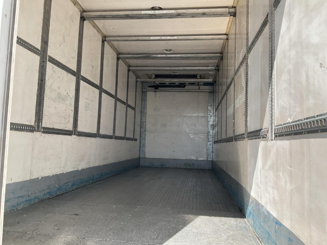 Photo '17' of Maxicube BTrain Curtain/Chiller B-Train