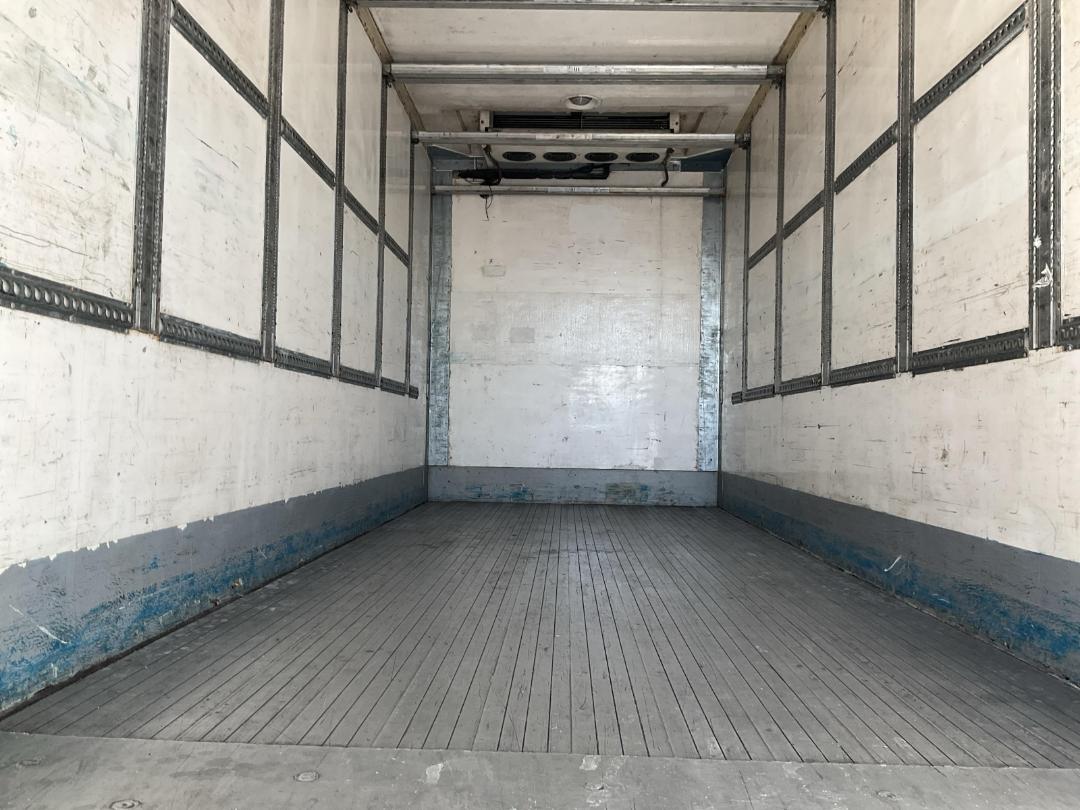 Photo '18' of Maxicube BTrain Curtain/Chiller B-Train